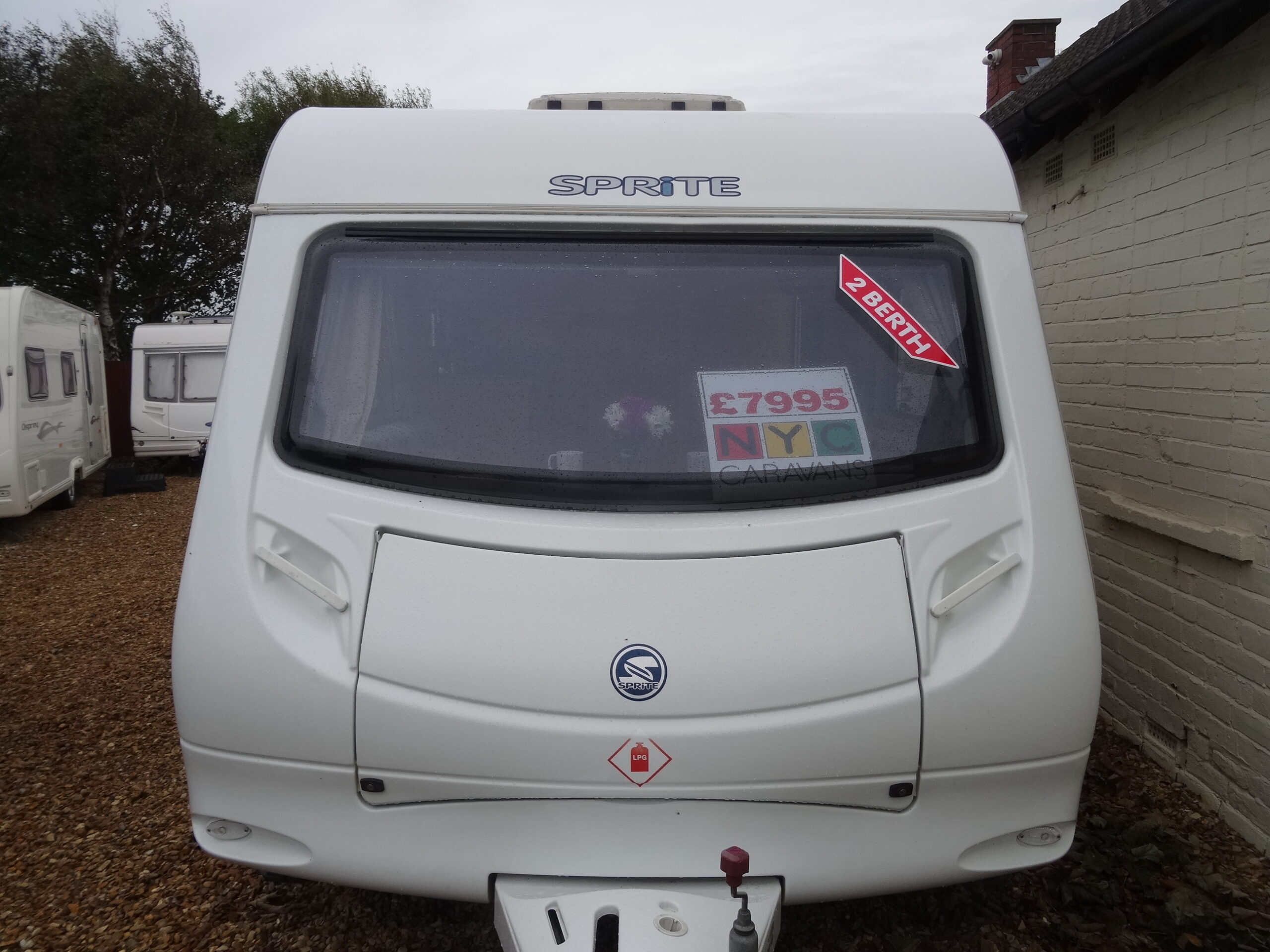 2009 Sprite Alpine Diamond Anniversary 2-Berth End-Washroom Caravan