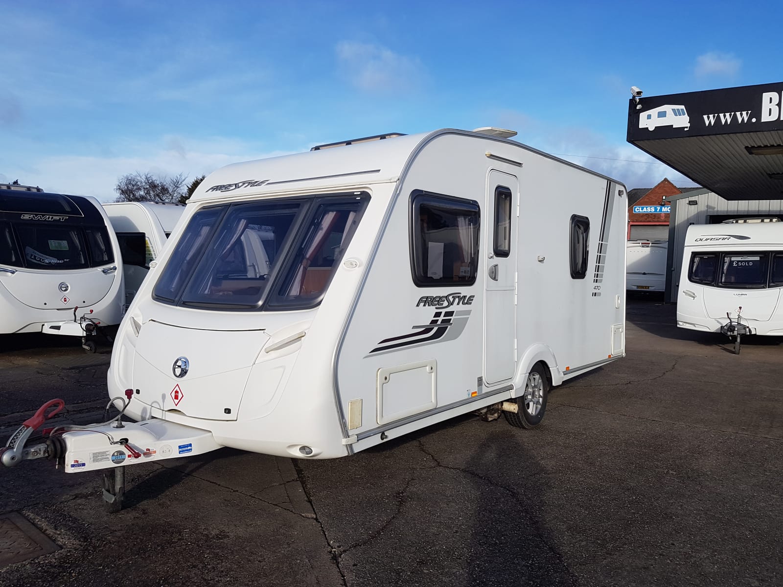 Swift Charisma 470