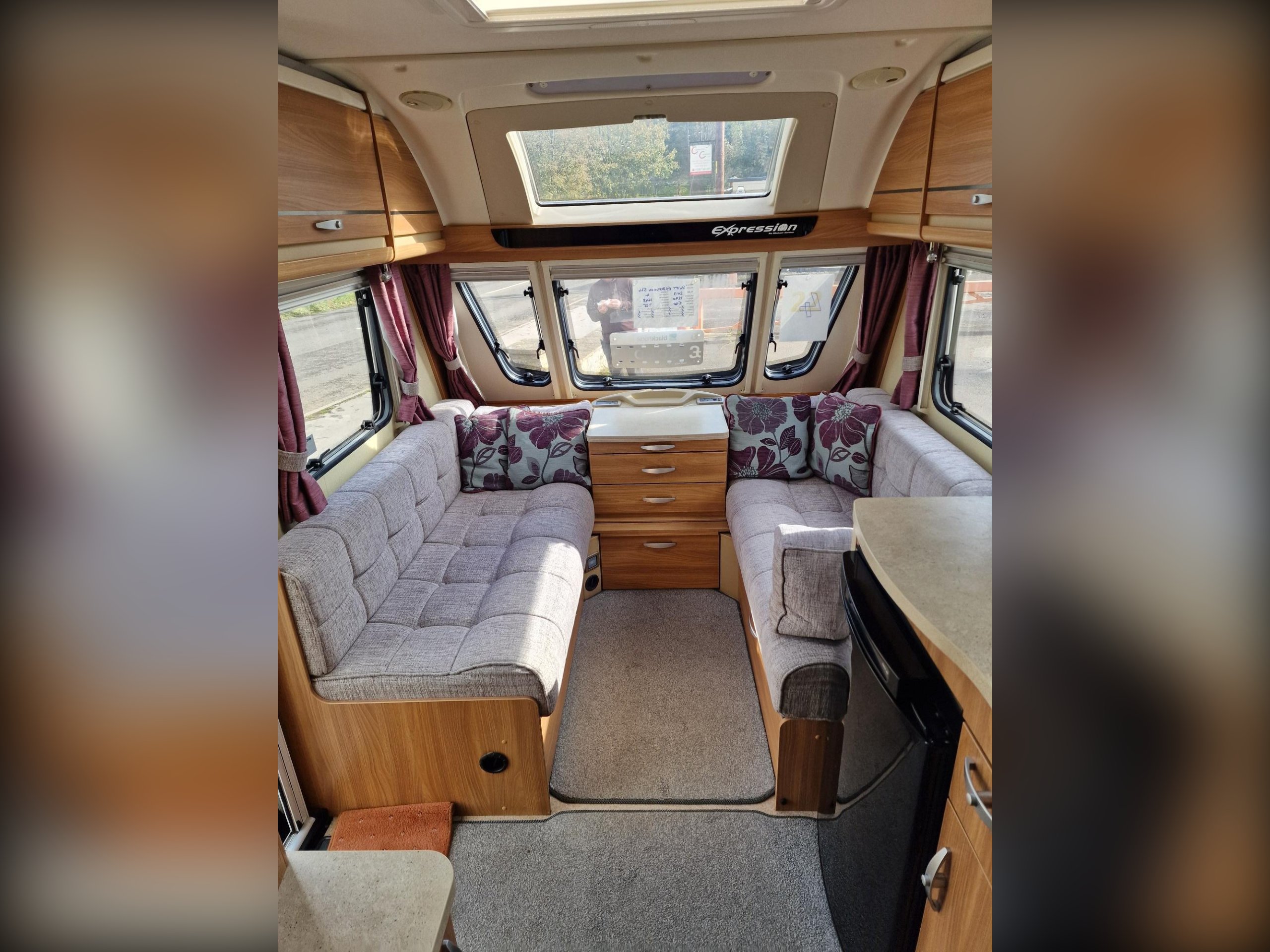 2017 Swift EXPRESSION 584
