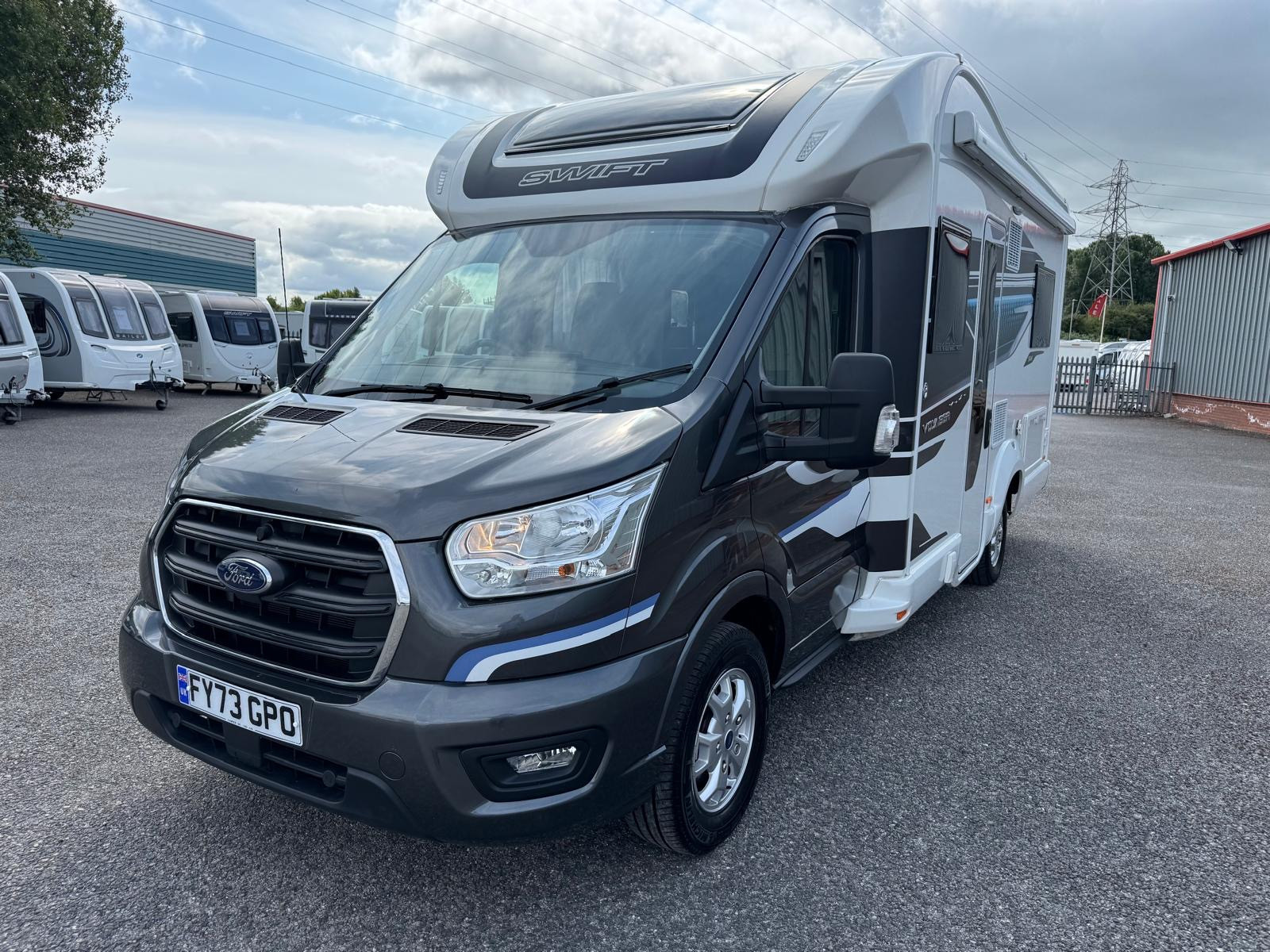 Swift Voyager 564