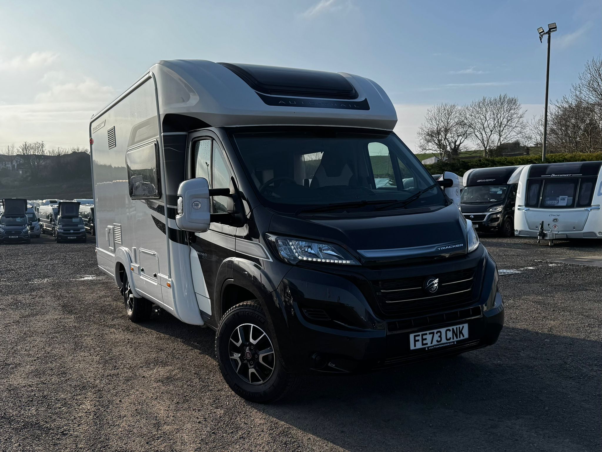 Auto-Trail Tracker EKS Lo-Line Tracker EKS, 2 Berth, 2 Belts, MOT, 12 Months Warranty, Habitation Check
