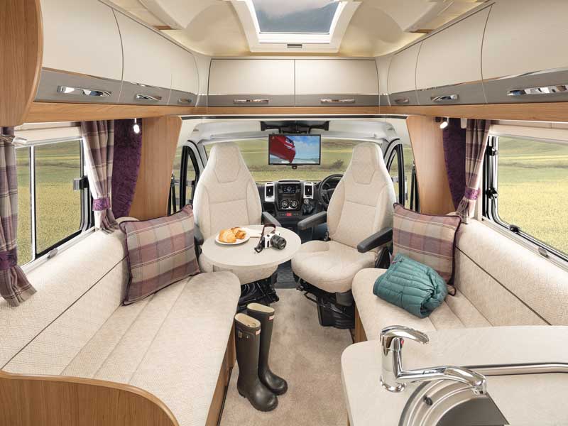 2024 Auto-Trail Tracker RB