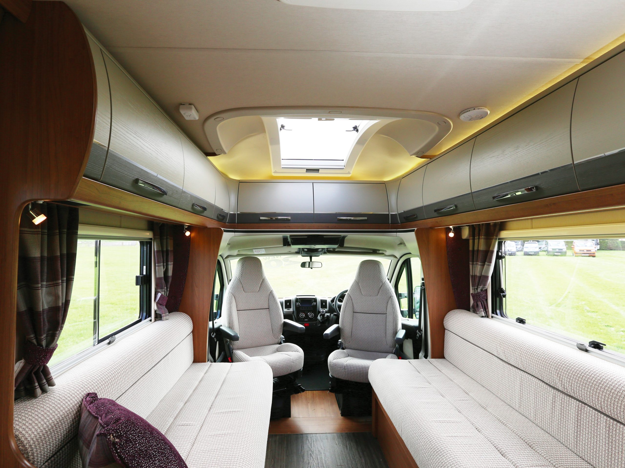 2016 Fiat Ducato Auto-Trail Tracker RS 2-Berth End-Washroom Motorhome