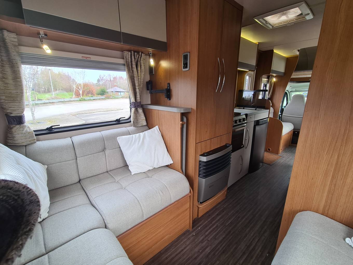 Auto-Trail Tribute 736