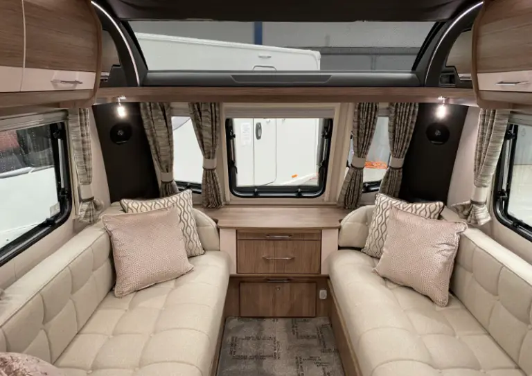 Coachman Vip 520