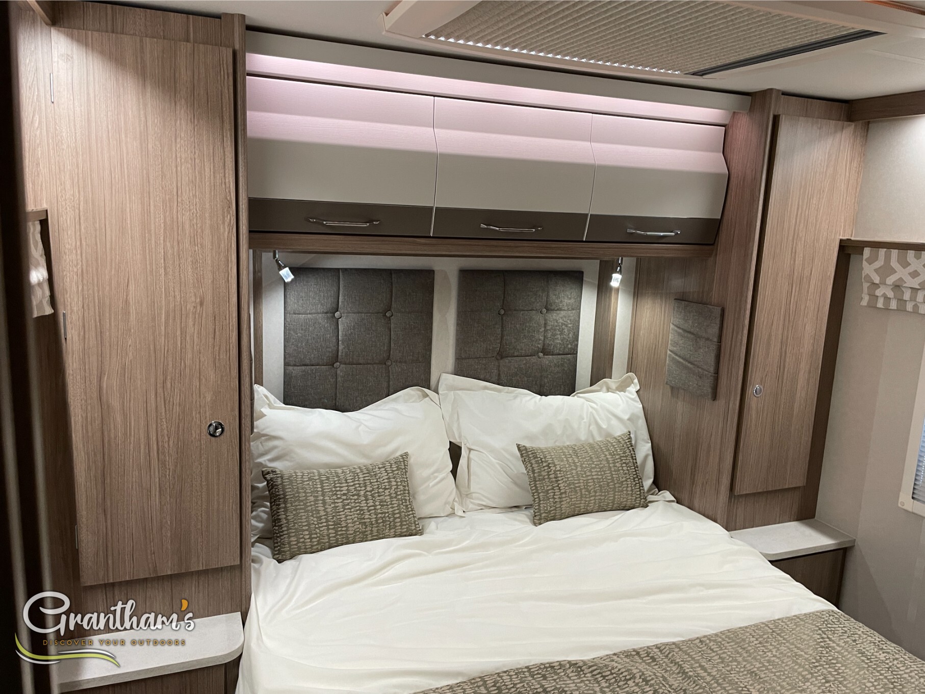 2008 Coachman Vip 545