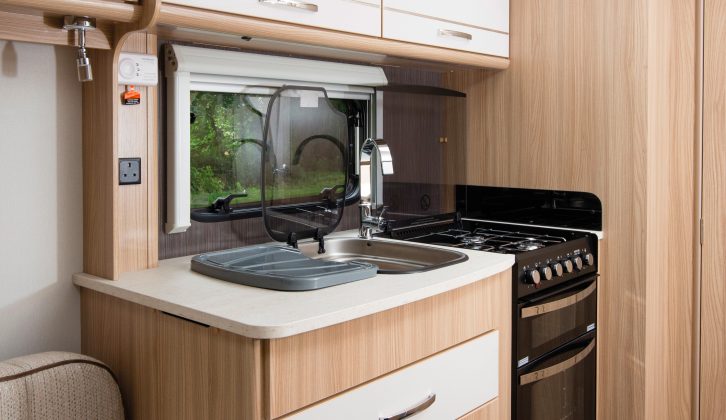 Coachman Vision 520