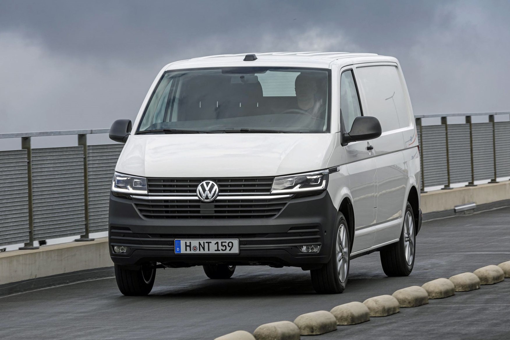 Volkswagen T6.1 LWB