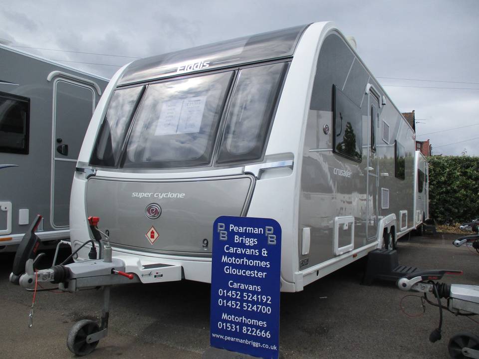 Elddis Crusader super cyclone inc awd mover - Exterior - Front